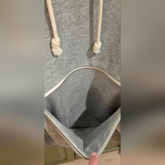 NWOT Nike dri fit grey hoodie - Picture 6 of 9